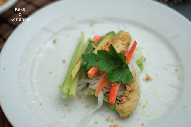 Vietnamesische Sommerrollen mit Sate Hähnchen und Erdnusssauce 3